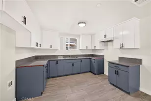 924 W 75th St, Los Angeles, CA 90044 - Photo 15