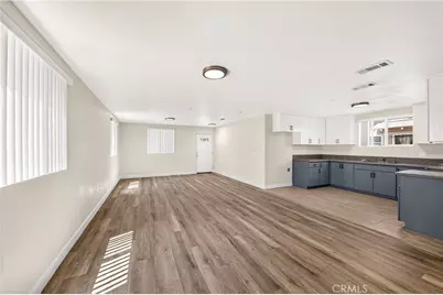 924 W 75th Street, Los Angeles, CA 90044 - Photo 13