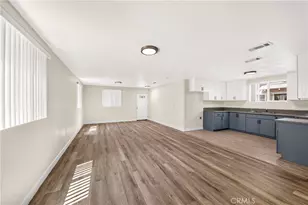 924 W 75th St, Los Angeles, CA 90044 - Photo 13