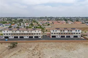 8423 Tamarind Ave, Fontana, CA 92335 - Photo 3