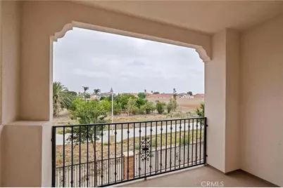 8423 Tamarind Avenue, Fontana, CA 92335 - Photo 5