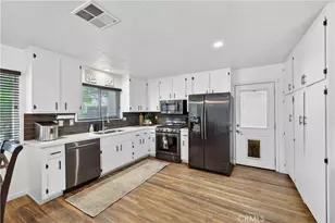 9354 Hickory Ave, Hesperia, CA 92345 - Photo 11