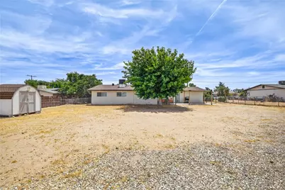 9354 Hickory Avenue, Hesperia, CA 92345 - Photo 27