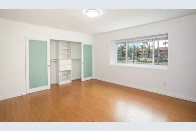 21662 Brookhurst #C, Huntington Beach, CA 92646 - Photo 19