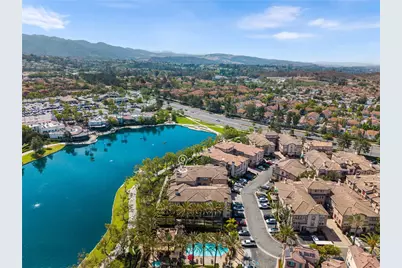 169 Montana Del Lago Drive, Rancho Santa Margarita, CA 92688 - Photo 3