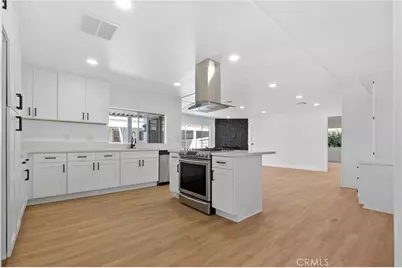 11730 Whittier Boulevard #55, Whittier, CA 90601 - Photo 13