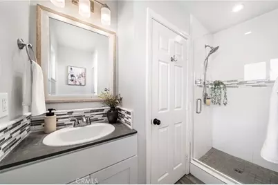 8181 Holland, Huntington Beach, CA 92647 - Photo 25