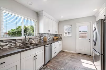8181 Holland, Huntington Beach, CA 92647 - Photo 11