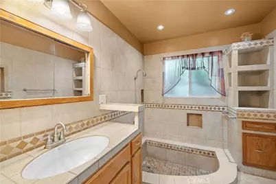 11246 Denivelle, Tujunga, CA 91042 - Photo 29