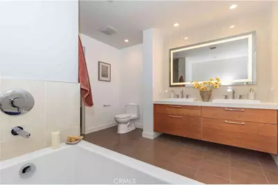 9 Macarthur Place #404, Santa Ana, CA 92707 - Photo 7