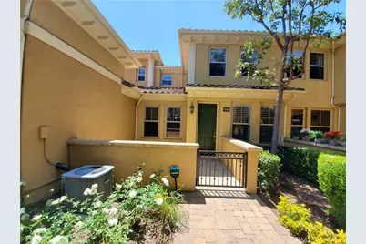 114 Chantilly, Irvine, CA 92620 - Photo 1