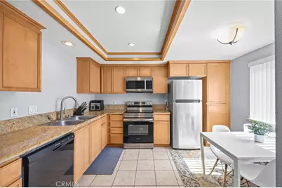 1554 Border #B, Corona, CA 92882 - Photo 9