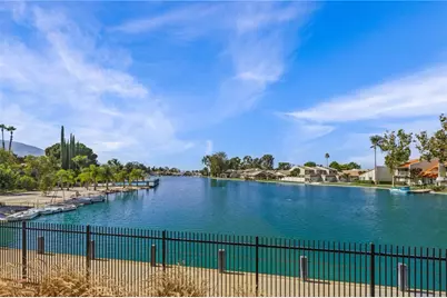 1554 Border #B, Corona, CA 92882 - Photo 35