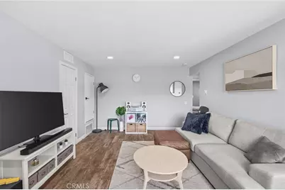 1554 Border #B, Corona, CA 92882 - Photo 5