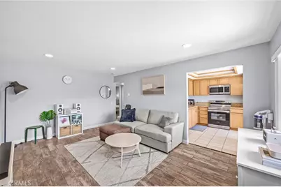 1554 Border #B, Corona, CA 92882 - Photo 3