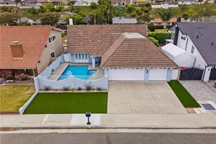 19151 Yacht Ln, Huntington Beach, CA 92646 - Photo 3