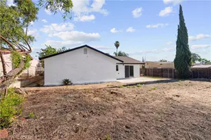 527 W 10th, Perris, CA 92570 - Photo 59