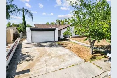 527 W 10th, Perris, CA 92570 - Photo 9