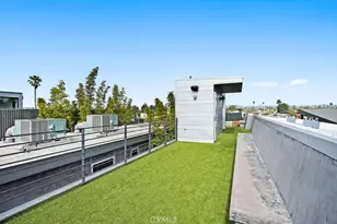 304 Grand Blvd, Venice, CA 90291 - Photo 37
