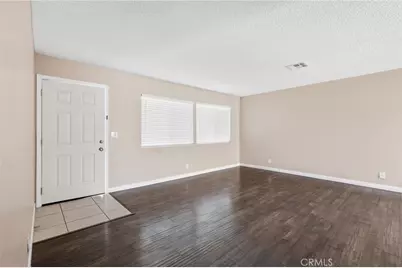 28047 Ermine, Canyon Country, CA 91351 - Photo 5