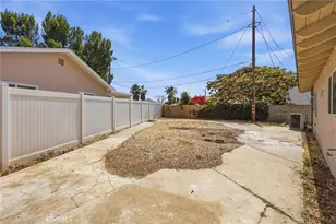 28047 Ermine, Canyon Country, CA 91351 - Photo 23