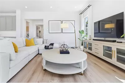 63 Longchamp, Irvine, CA 92602 - Photo 5