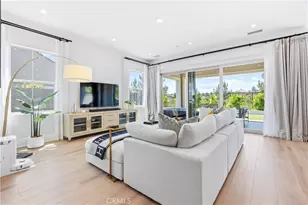 63 Longchamp, Irvine, CA 92602 - Photo 3