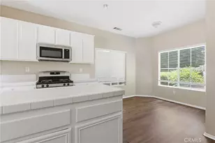 2011 Astor Ct, Lancaster, CA 93536 - Photo 11