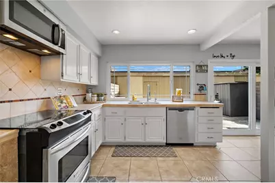 10290 Pinto River Court, Fountain Valley, CA 92708 - Photo 15