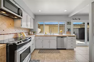 10290 Pinto River Ct, Fountain Valley, CA 92708 - Photo 15