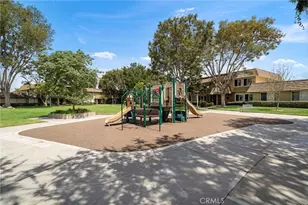 10290 Pinto River Ct, Fountain Valley, CA 92708 - Photo 41