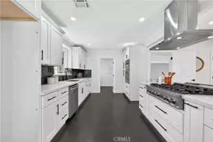 760 N Huntington, San Fernando, CA 91340 - Photo 17
