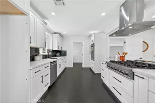 760 N Huntington, San Fernando, CA 91340 - Photo 17