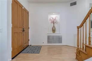 1011 S Mountcrest Ct, Anaheim, CA 92808 - Photo 5