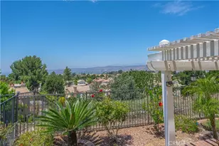 1011 S Mountcrest Ct, Anaheim, CA 92808 - Photo 45