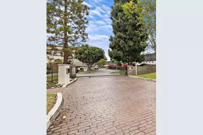 4474 Emerald Street #31, Torrance, CA 90503 - Photo 27