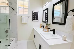 4259 Walton Ave, Los Angeles, CA 90037 - Photo 15