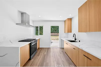 7117 Natick, Van Nuys, CA 91405 - Photo 15