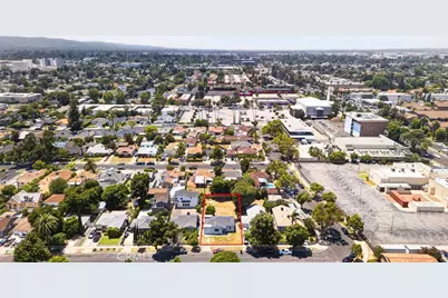 7117 Natick, Van Nuys, CA 91405 - Photo 33
