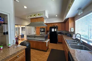 24921 Muirlands, Lake Forest, CA 92630 - Photo 29