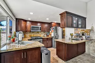 15442 Eiffel, Irvine, CA 92604 - Photo 9