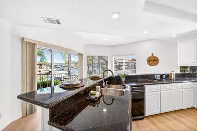 24140 Cruise Circle, Canyon Lake, CA 92587 - Photo 3