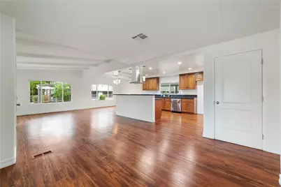 215 Lakepark, Placentia, CA 92870 - Photo 3