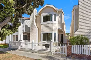 222 17th St, Huntington Beach, CA 92648 - Photo 1