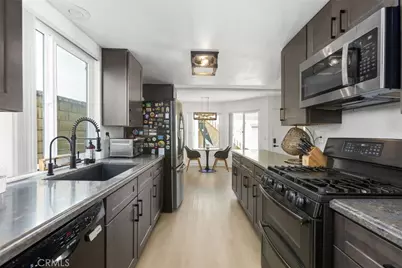 222 17th Street, Huntington Beach, CA 92648 - Photo 29
