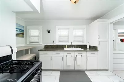 1546 1/2 Rosalia Road, Los Angeles, CA 90027 - Photo 9