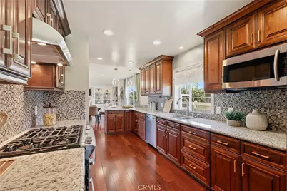 2524 Hartford Avenue, Fullerton, CA 92835 - Photo 7