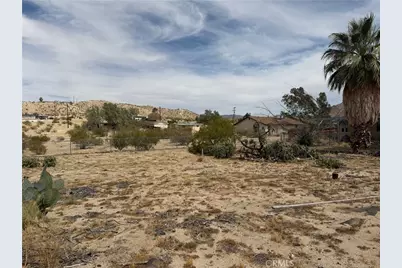 6587 Rose Ellen Avenue, 29 Palms MCB, CA 92277 - Photo 11