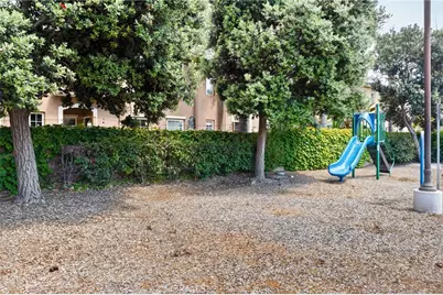 19142 Alexa, Huntington Beach, CA 92648 - Photo 31