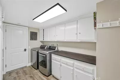 16266 Tisbury, Huntington Beach, CA 92649 - Photo 17